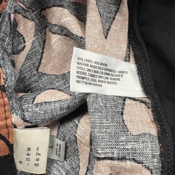 A New Day Womens Shorts Black Brown Sz L Tribal Print Linen Blend Comfy Vacay - Picture 4 of 9